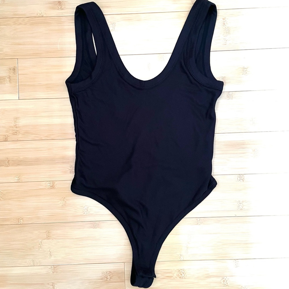 Uniqlo X Alexander Wang Ribbed Scoopneck Bodysuit Black Medium
